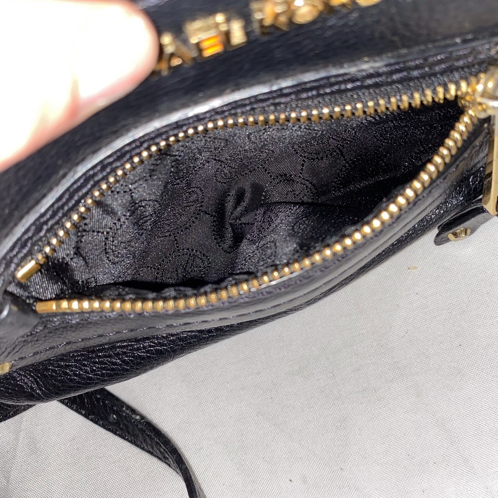 Micheal Kors black and gold tone leather crossbody - Picture 10 of 10